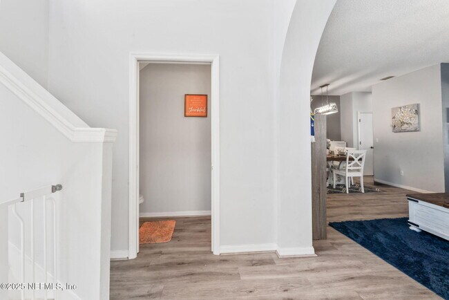 Foto del edificio - 5340 Brighton Park Ln