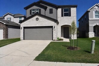 Building Photo - 6412 Carriage Pines Dr