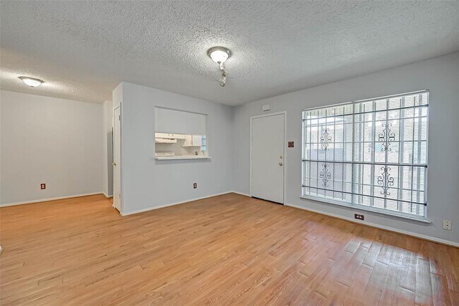 Building Photo - 7714 Renwick Dr