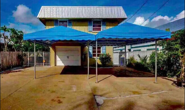 Foto del edificio - 4612 SE Boatyard Dr