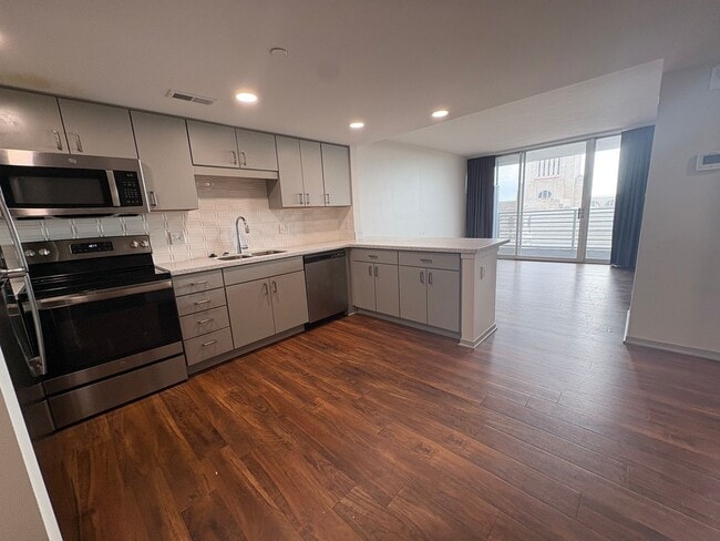 Interior Photo - Sky Park Apartments