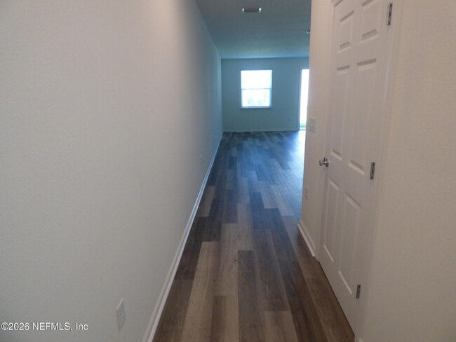 Foto del edificio - 7876 Merchants Way