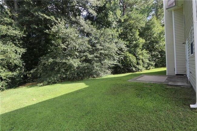Building Photo - 156 Shadowhill Ln SW