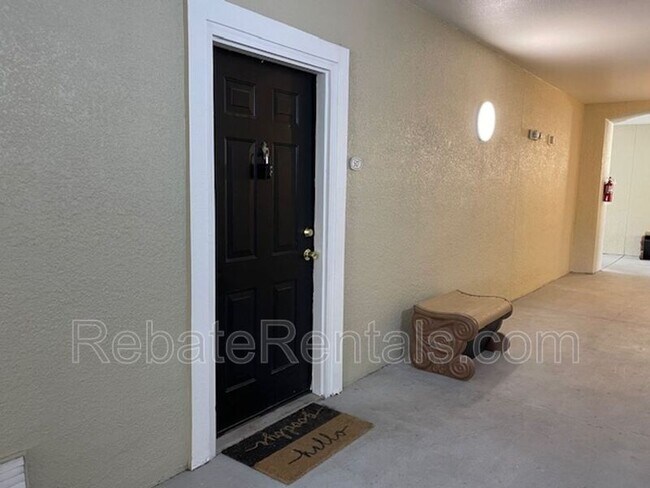 Foto del edificio - 8290 Gate Pkwy W