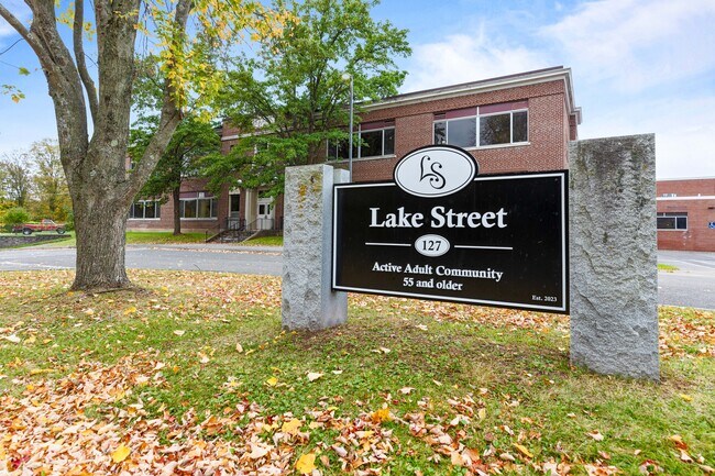Foto del edificio - 127 Lake St