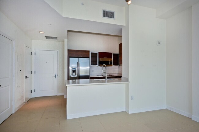 Building Photo - 480 Hibiscus St