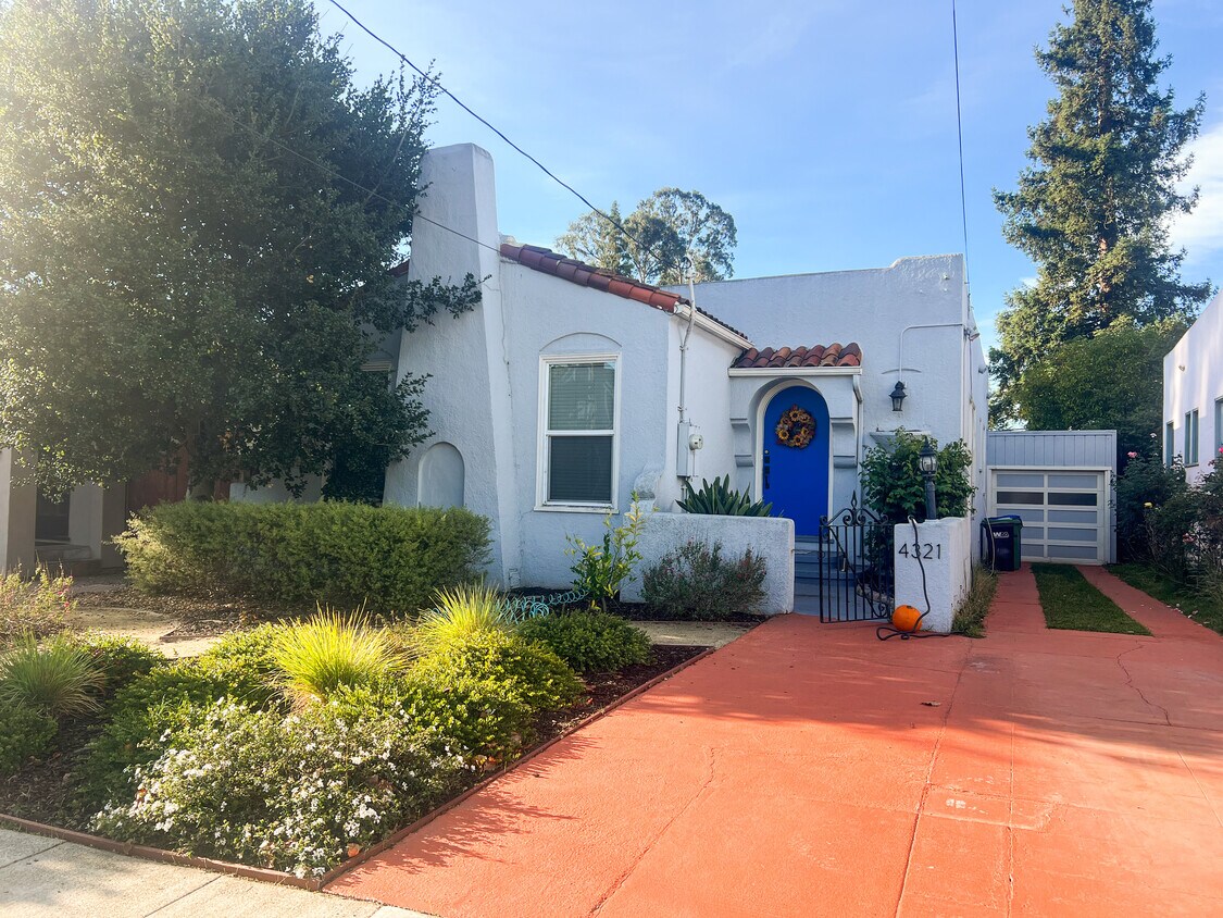 Primary Photo - 4321 Fleming Ave