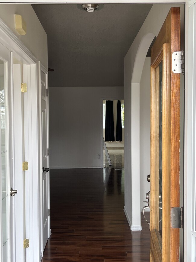 Foto del edificio - 2134 E Dworshak Dr