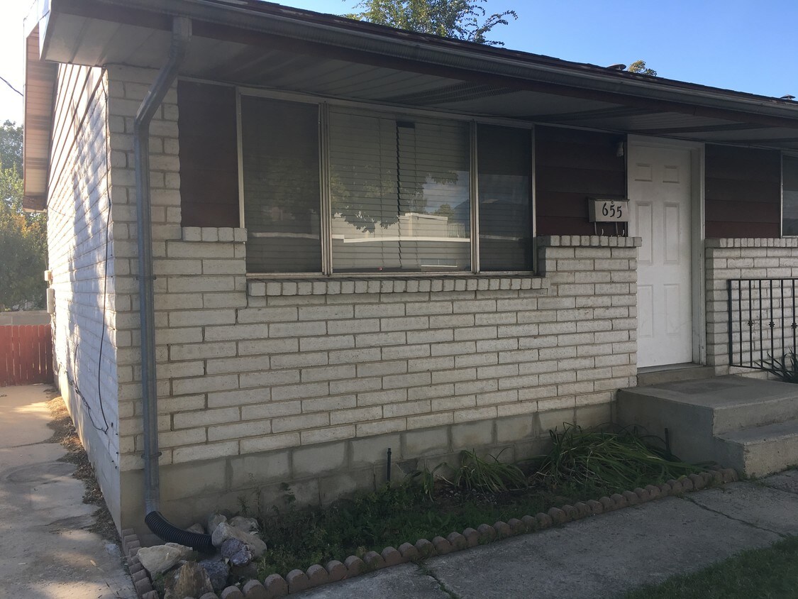 Primary Photo - 655 N 300 E St