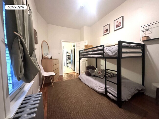 Foto del edificio - 27-17 41st Ave