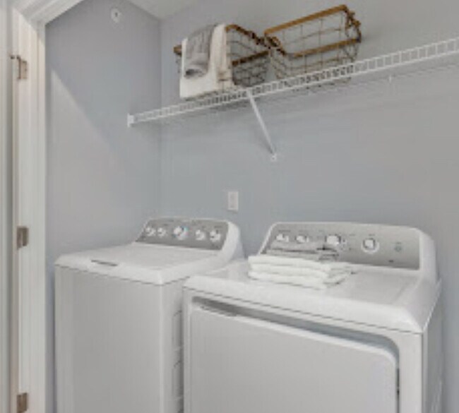 Lavandería en el último piso - 13 Limestone Blvd