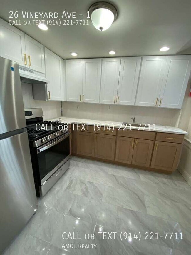 Building Photo - 26 Vineyard Ave