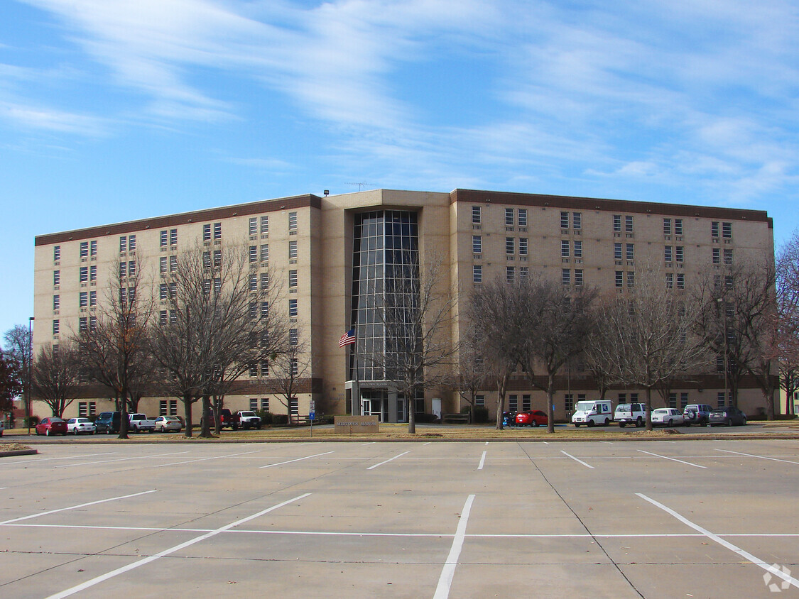 View from the northeast - Midtown Manor