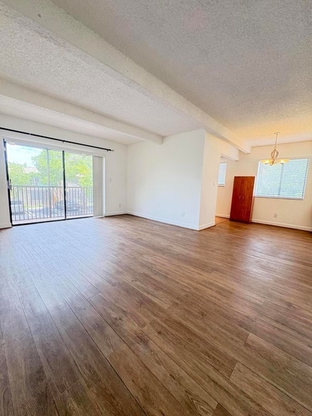 Building Photo - 1245 S Flagler Ave