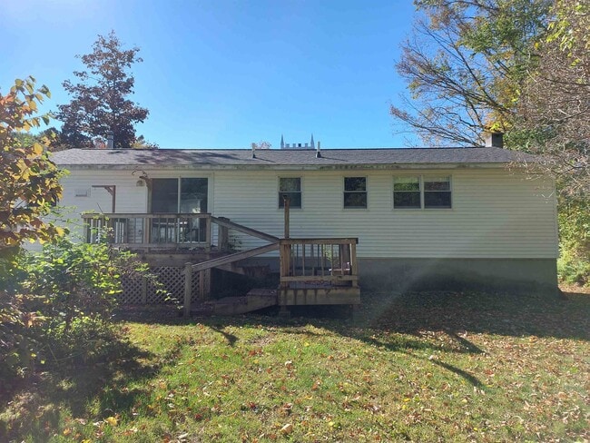 Building Photo - 6 Woodland Ct