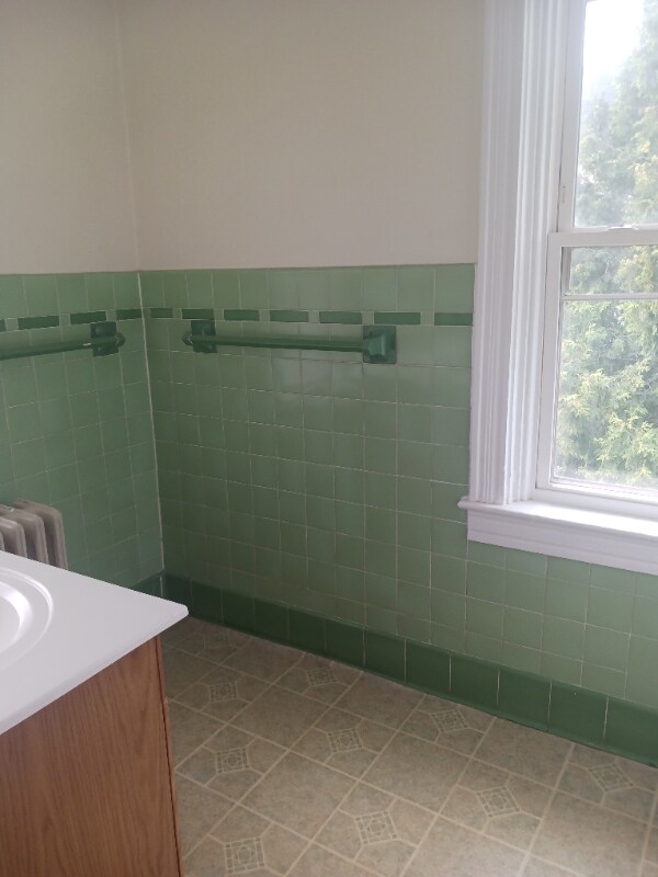 Building Photo - 2558 Lititz Pike