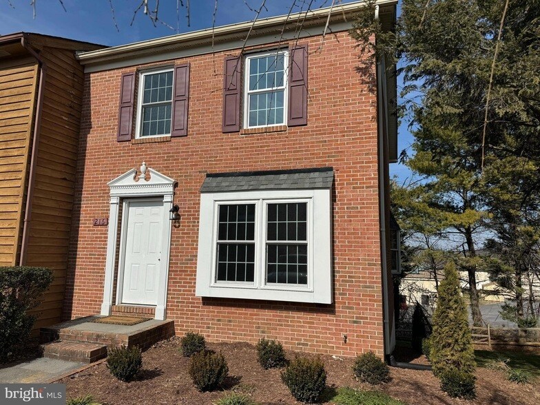 216 Tudor Drive Townhome Rentals in Winchester VA