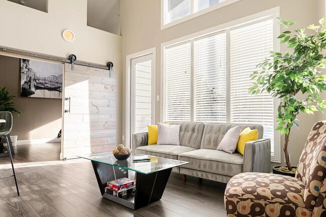 Foto del edificio - 805 The High Rd