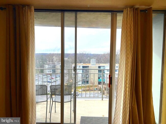 Foto del edificio - 1836 Metzerott Rd