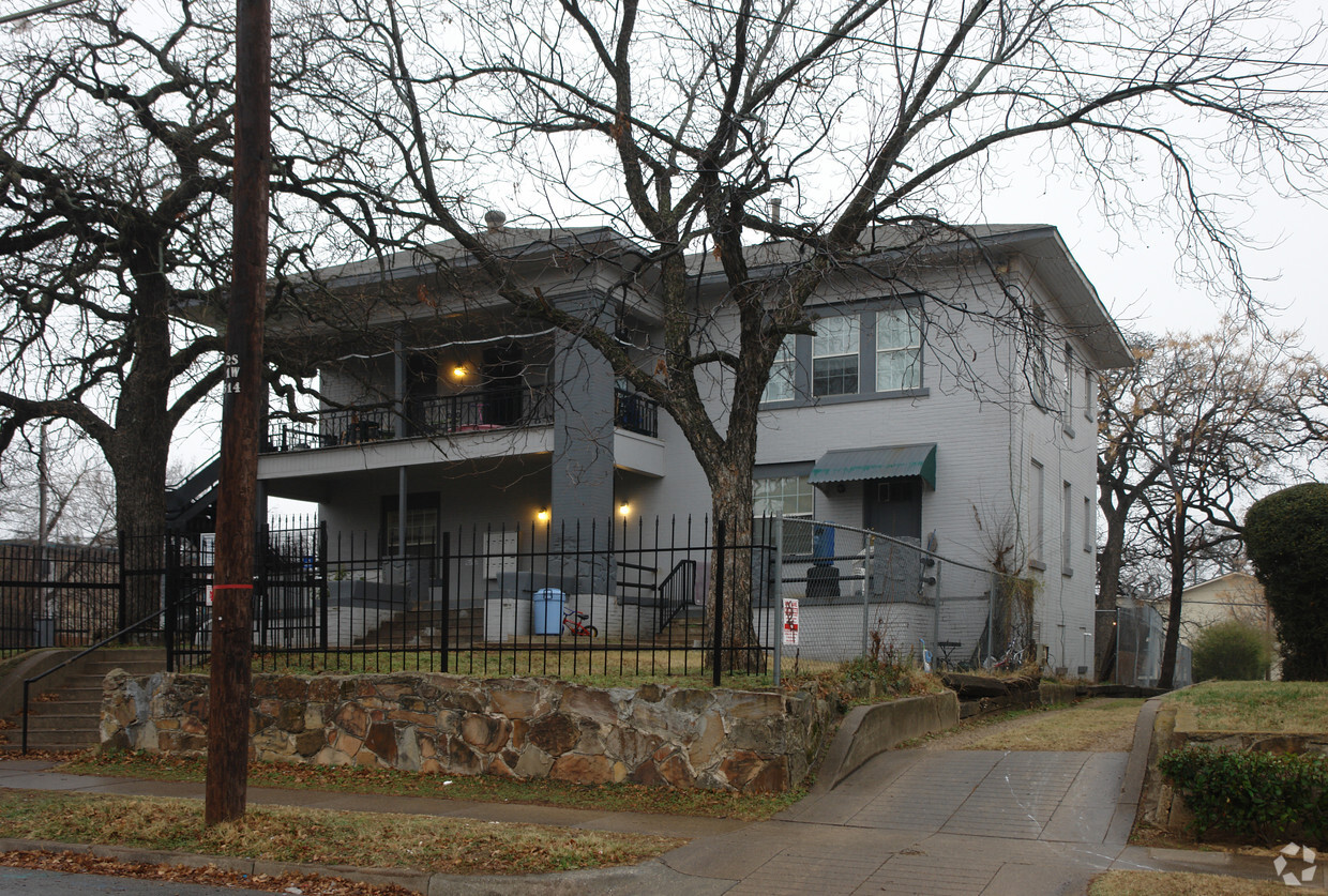 Foto del edificio - Lancaster Ave Apts