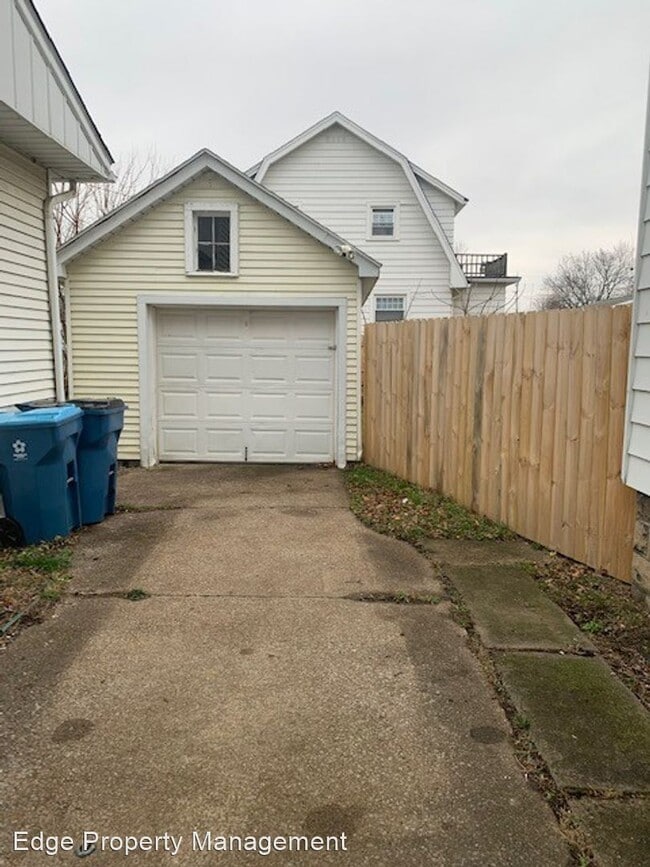 Building Photo - 3 br, 1 bath House - 1001 Brownell Ave.