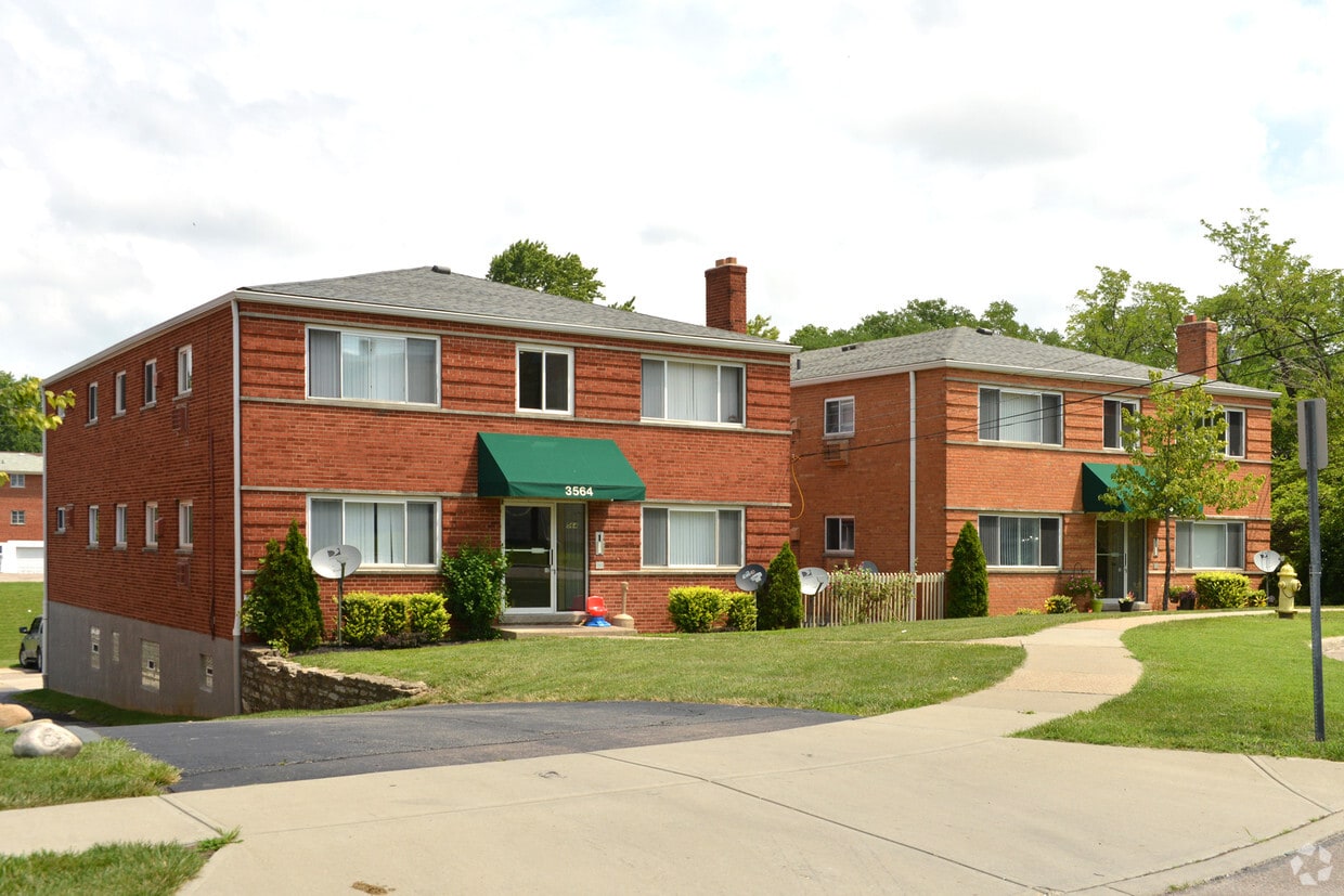 Primary Photo - Robroy Apartments