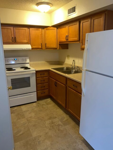 Foto del edificio - 32 Woodglen Apartment