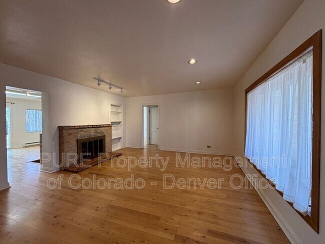 Foto del edificio - 750 S Canosa Ct