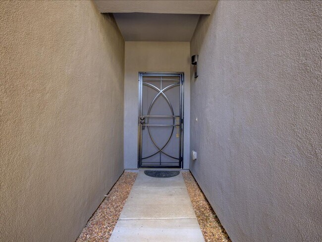 Foto del edificio - 3 Bedroom, 2.5 Bath