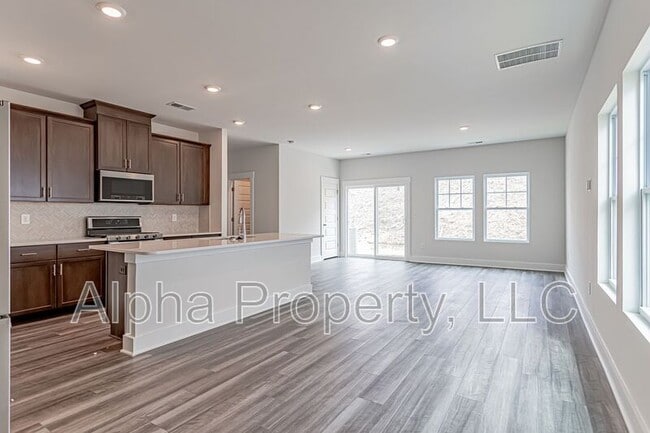 Photo - 44 Centimeters Dr Townhome