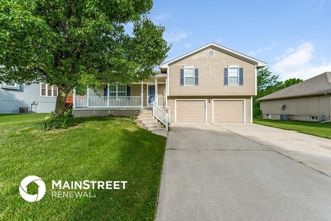 Building Photo - 2107 Sunset Cir