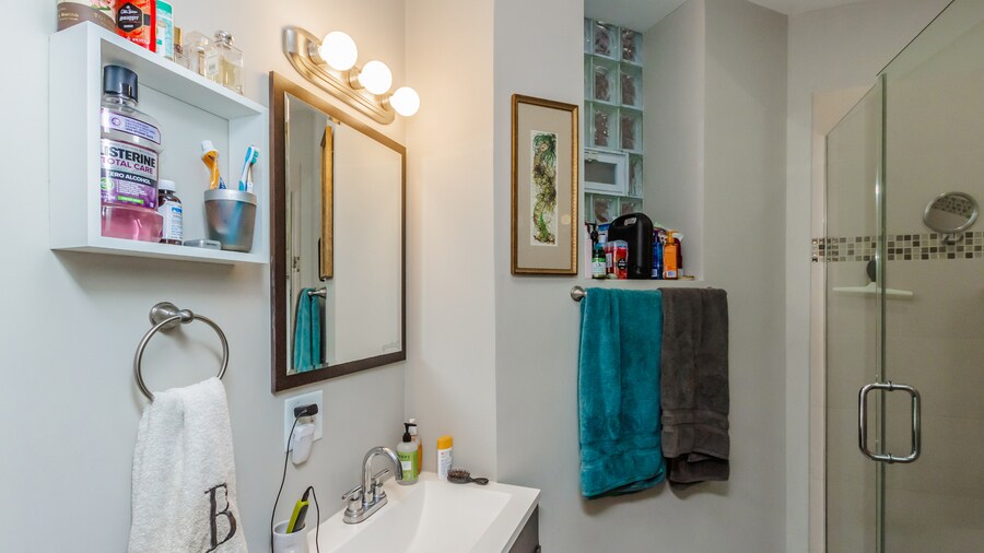 Foto principal - 2616 W Augusta Blvd