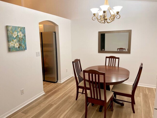 Foto del edificio - 3221 Westminster Ave SE