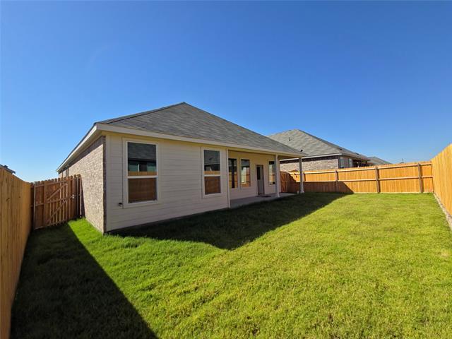 Building Photo - 925 Raintree Rd