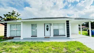 Building Photo - 7017 S Sandhurst Dr
