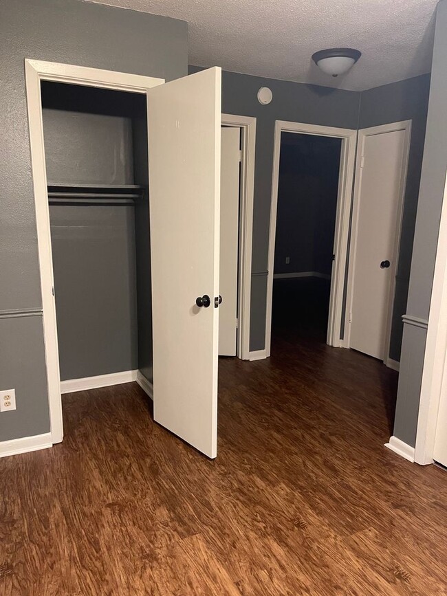 Building Photo - 2 bed 1 bath apartment in Jonesboro