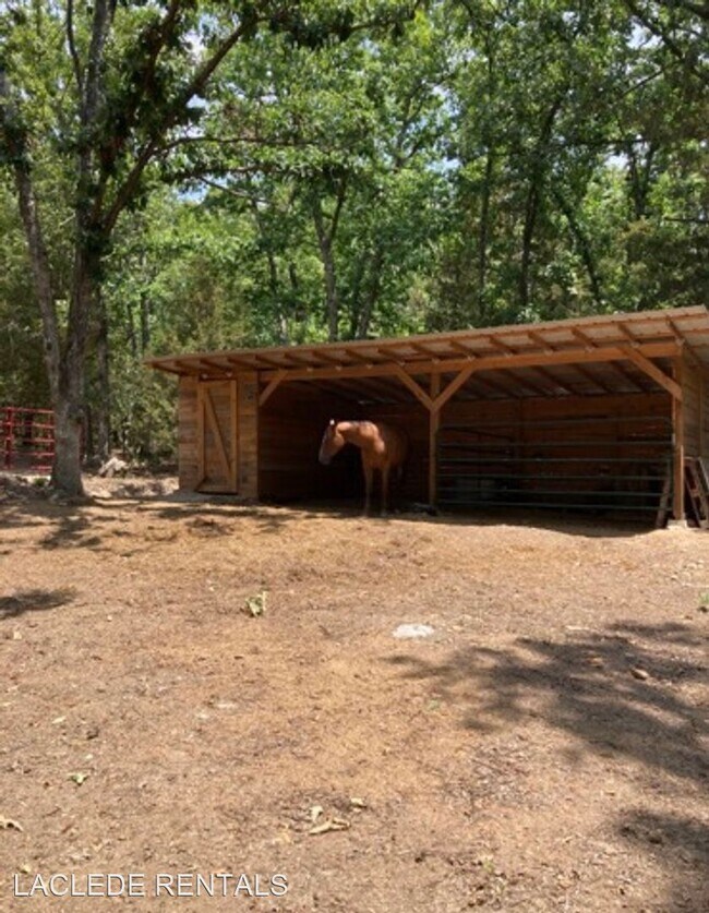 Building Photo - 4 br, 3 bath House - 4 bed 3 bath home.  C...