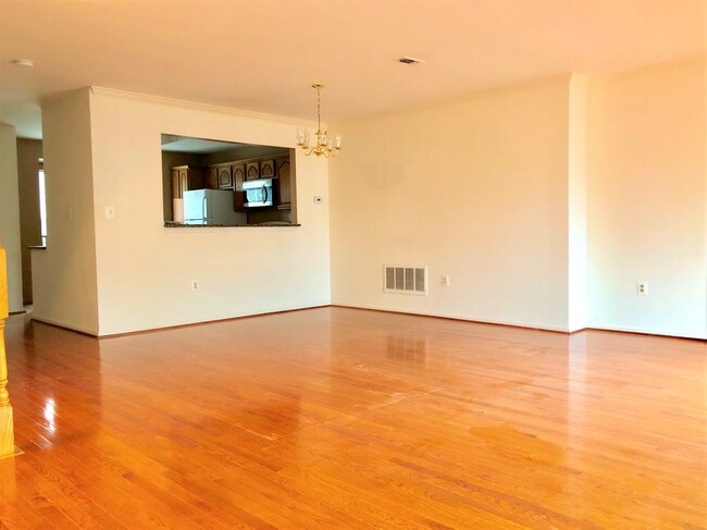Building Photo - 13836 Coleman Ct