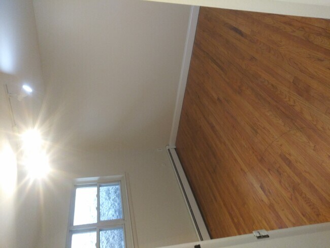 Building Photo - 112 66th St