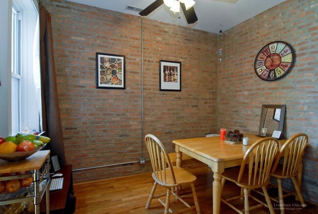 Building Photo - 1511 W Chestnut St