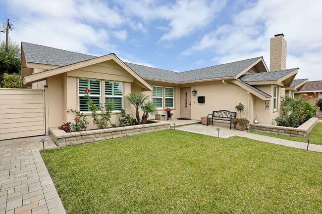 Building Photo - 12581 Foster Rd