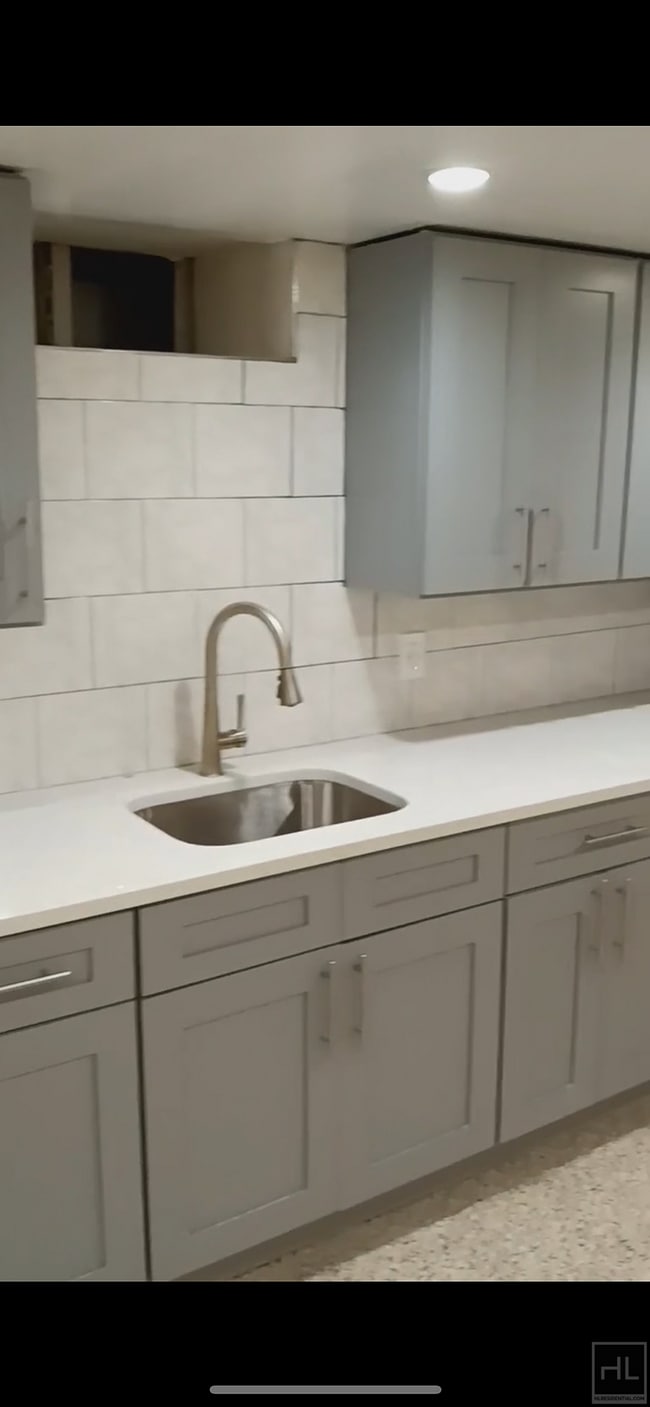 Building Photo - Studio Apartment In Renovated Two Family B...