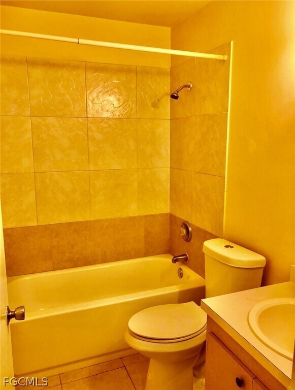 Foto del edificio - 704 SE 46th Ln