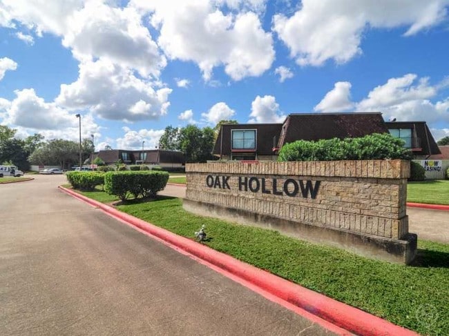 Foto del edificio - Oak Hollow
