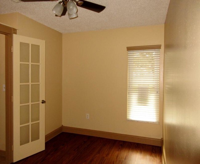 Foto del edificio - 8538 Delaware Dr