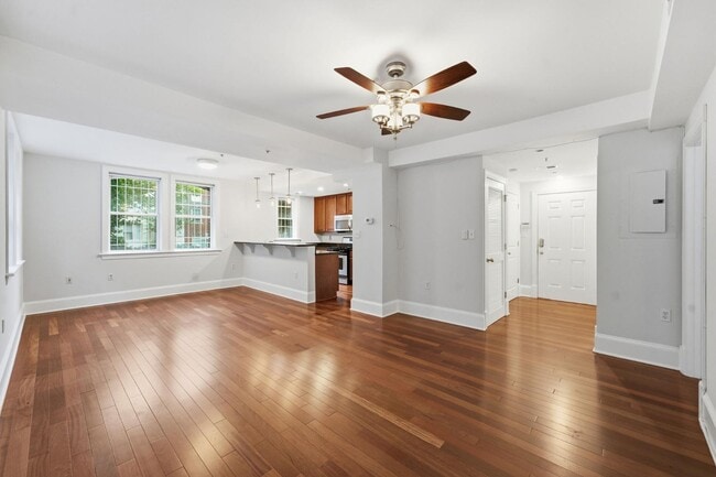 Foto del edificio - 1465 Columbia Rd NW