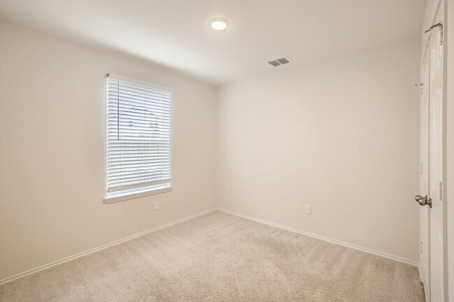 Foto del edificio - 4 bedroom- 8 miles from Randolph Air Force...
