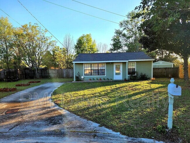 Foto del edificio - 7523 Collins Ct