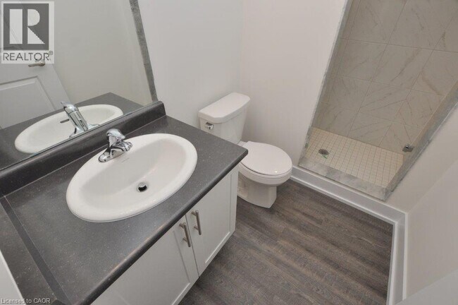 Photo du bâtiment - 261 Skinner Rd