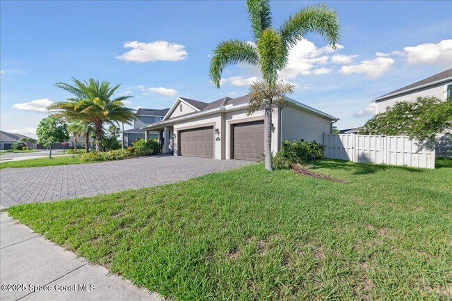 Foto del edificio - 2721 Casterton Dr